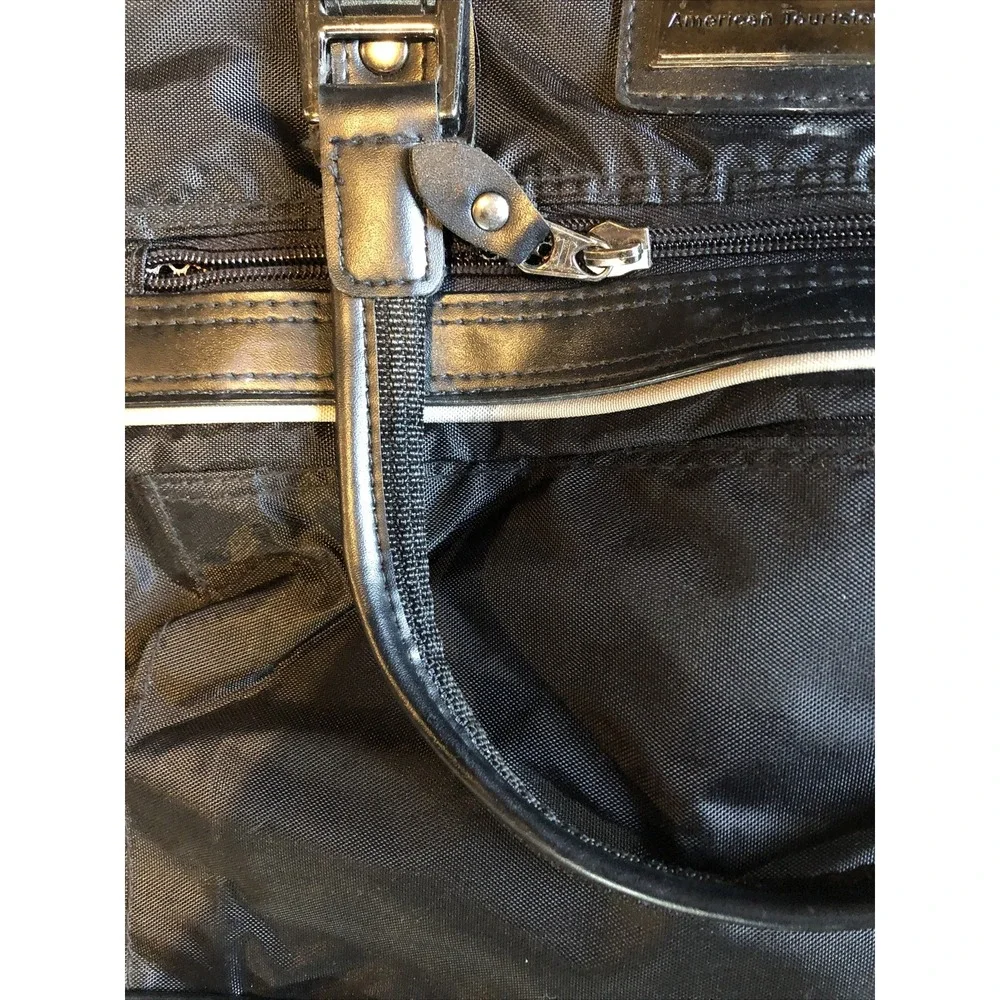 Vintage American Tourister Carry On Bag Heavy‎ Duty Handles Strap Pockets Rugged